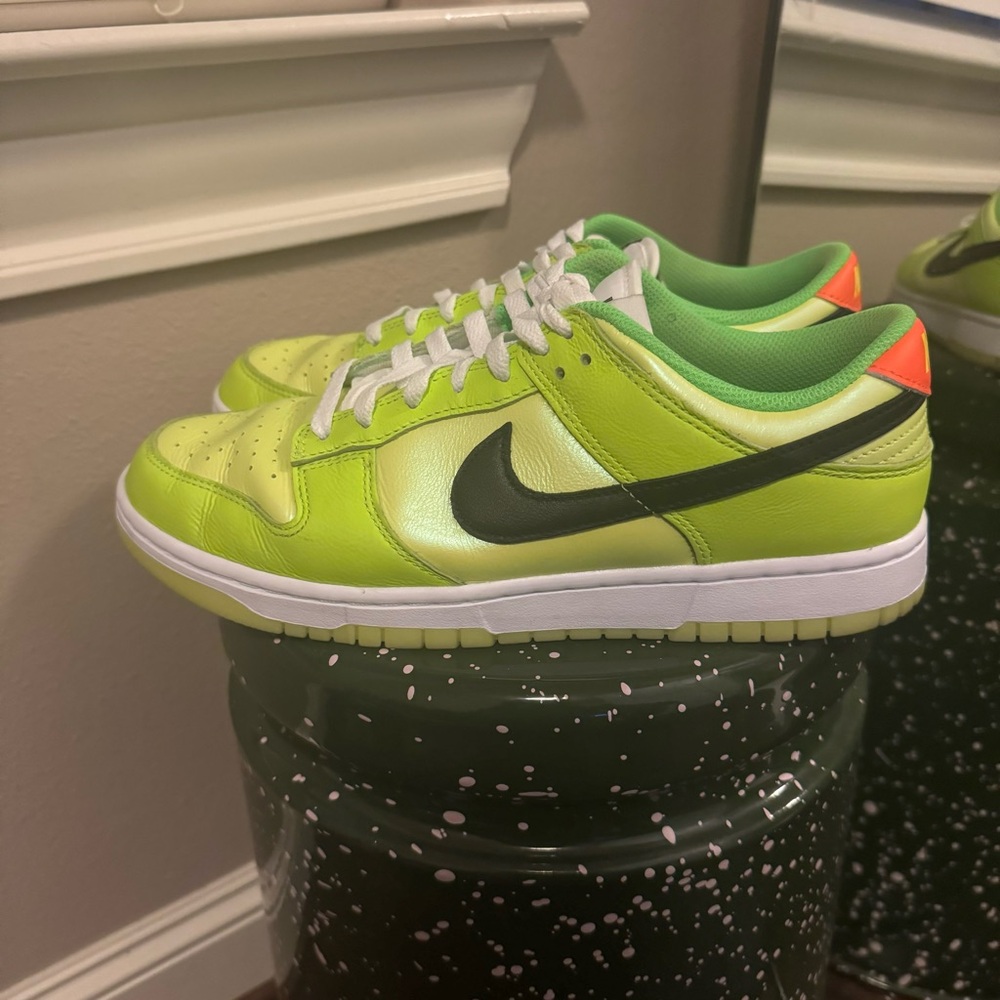 Nike Dunk Low Neon Green